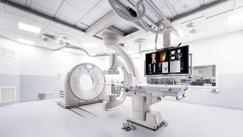 Salle hybride 4D-CT Canon Alphenix